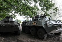 Ukrainian army claims advances and Russia "regroups" forces in the east