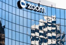 Zoom reports service failures