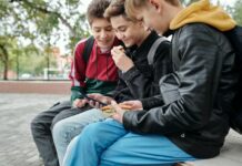 How to avoid teen sibling fights, and how to handle them if they get out of hand