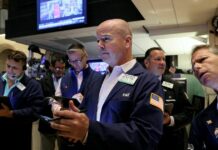 Markets fall ahead of Fed decision