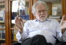 Nobel Prize in Physics for three pioneers of quantum mechanics