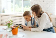 How to know if my child needs a backup teacher and choose the best one for him