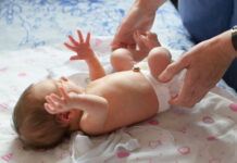 Never lose sight of your baby in the hospital: newborn tests, always accompanied